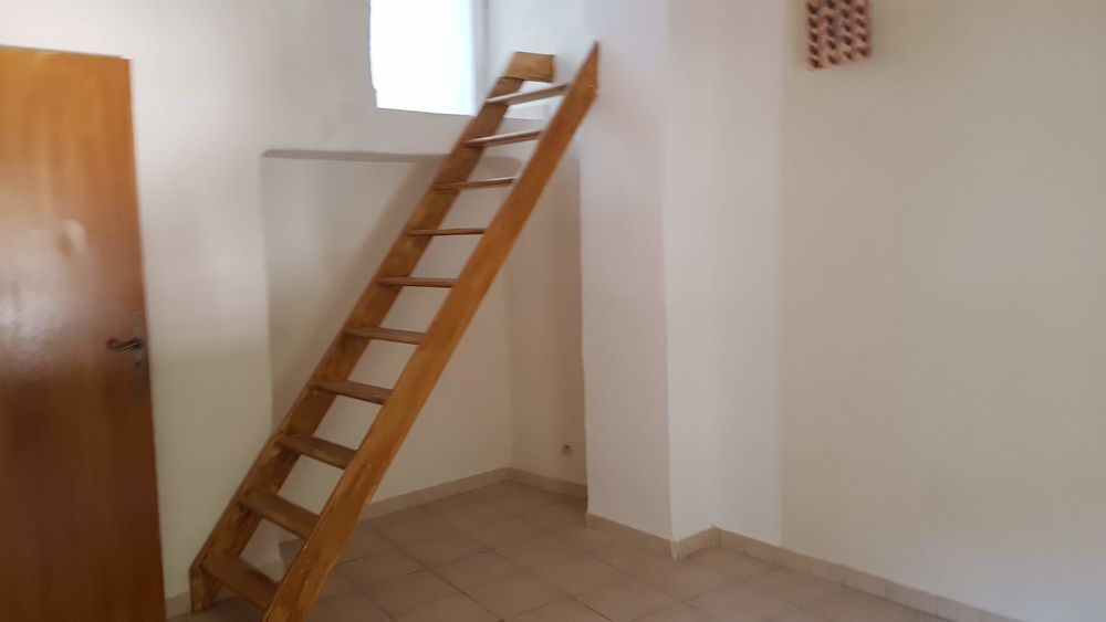 Location Appartement appartement CV les Mees 04190 au calme Les mées