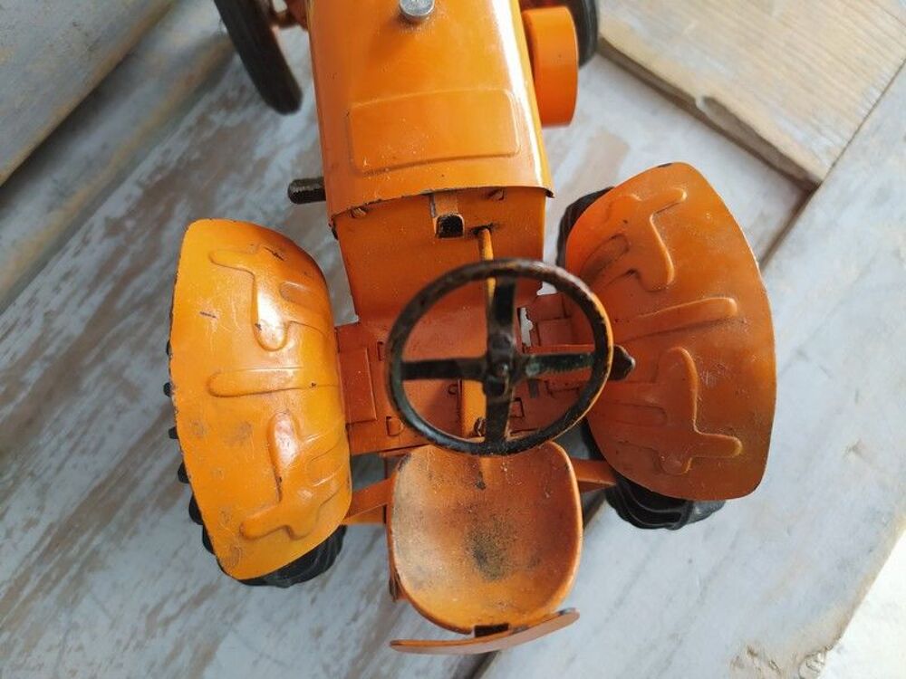 Ancien Jouet T&ocirc;le Tracteur Renault CIJ 1950 
