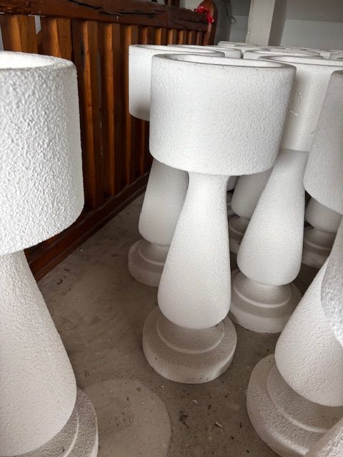 74 colonnes avec extrémité bac floral 50 Mouroux (77)