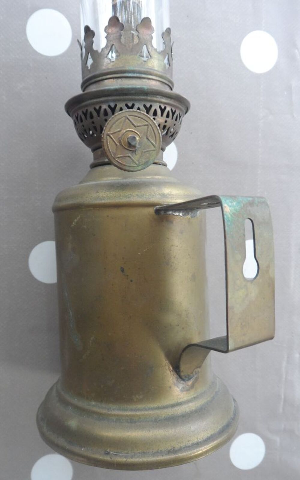 Lampe &agrave; p&eacute;trole en laiton avec le verre 38,5 Elle fonctionne Décoration