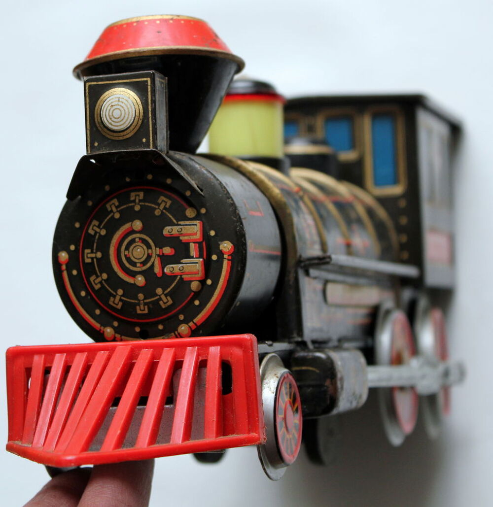 Train locomotive t&ocirc;le. MODERN TOYS TRADE MARK TOYS Western. Jeux / jouets