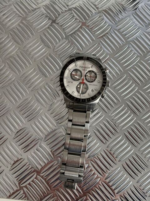 MONTRE  TISSOT  350 Bois-d'Arcy (78)