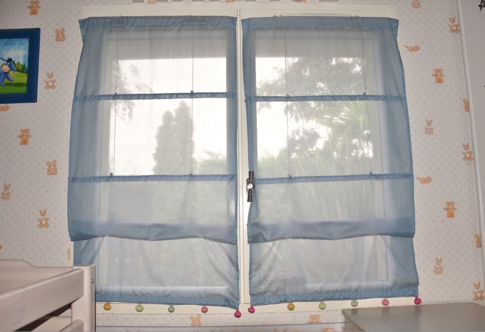 60 cm. 2 Stores bateau tamisant bleus. Id&eacute;al chambre enfant Mobilier enfants