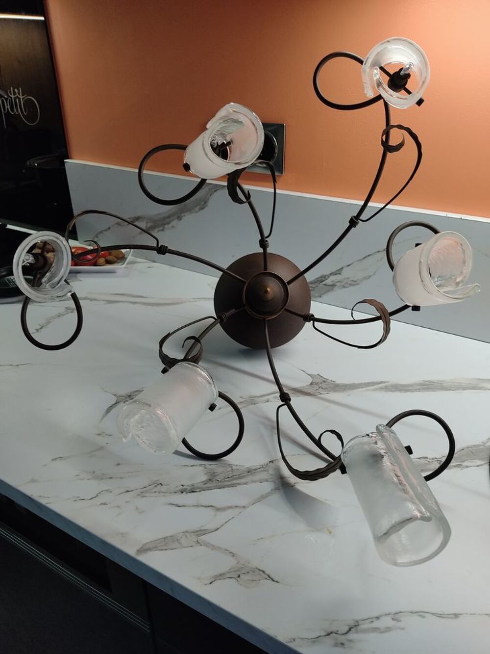 2 Luminaires assortis Meubles