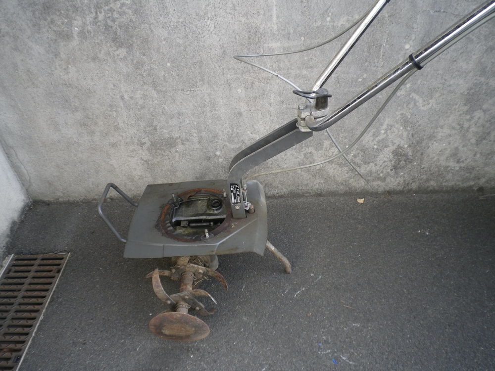 Pont motobineuse STAUB 3100 ann&eacute;es 80 Jardin
