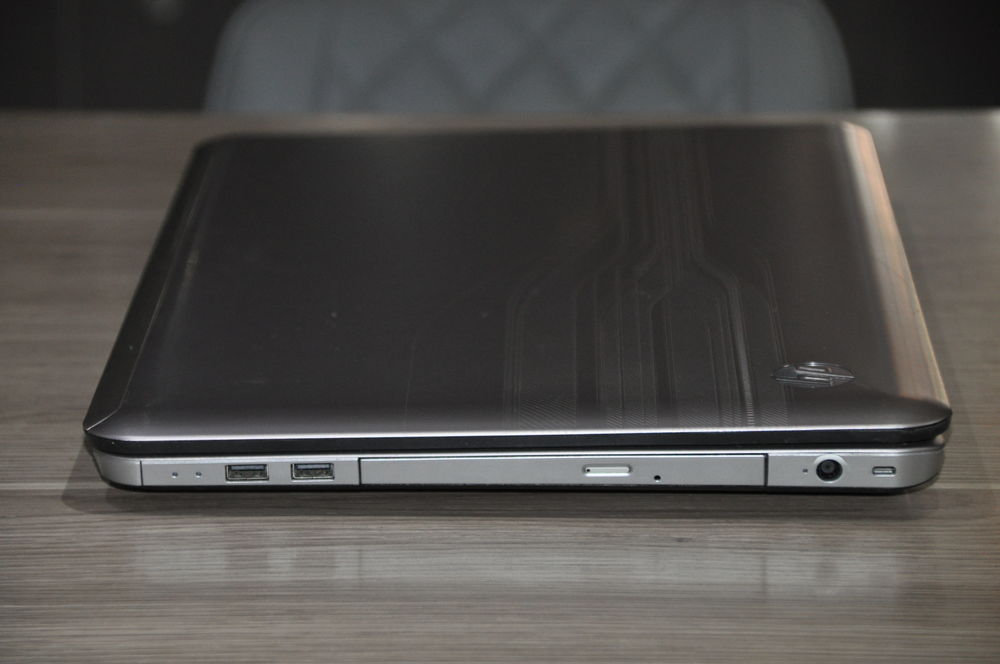 HP Pavilion DV7-4161sf de 17,3 pouces Matériel informatique