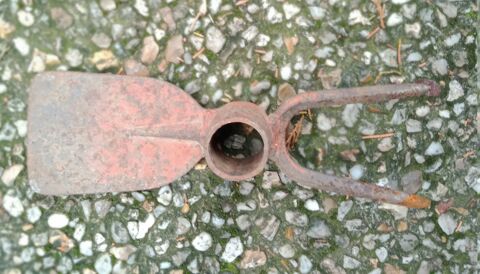 Lot 4 outils jardinage 18 Beauchamp (95)