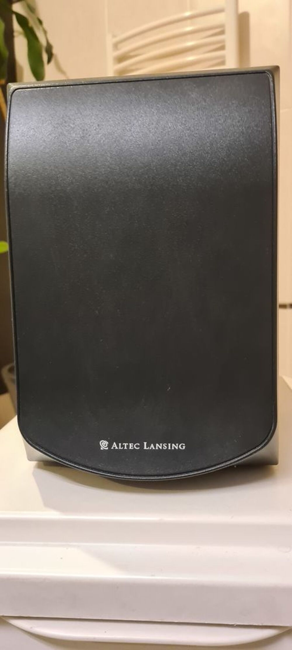 Caisson de basse et 5 satellites connexion jack Audio et hifi