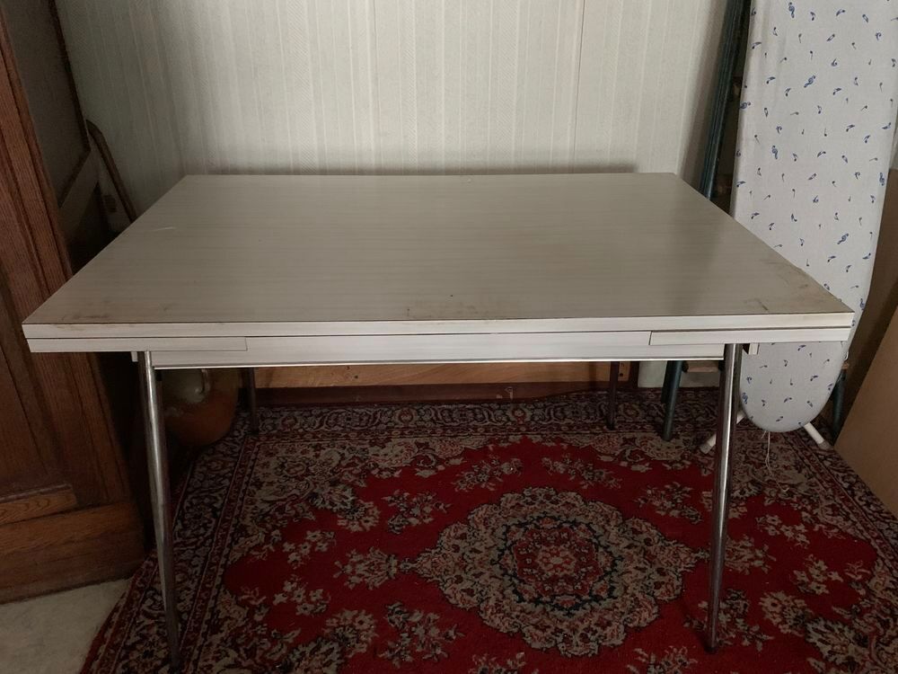 Table en formica Meubles
