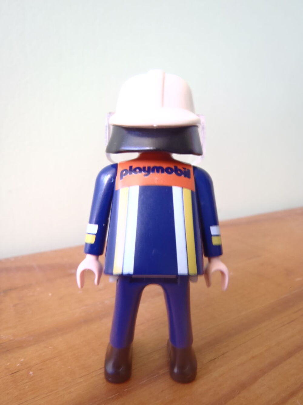 Playmobil : pompier r&eacute;f 4914 ( figurine ) Jeux / jouets