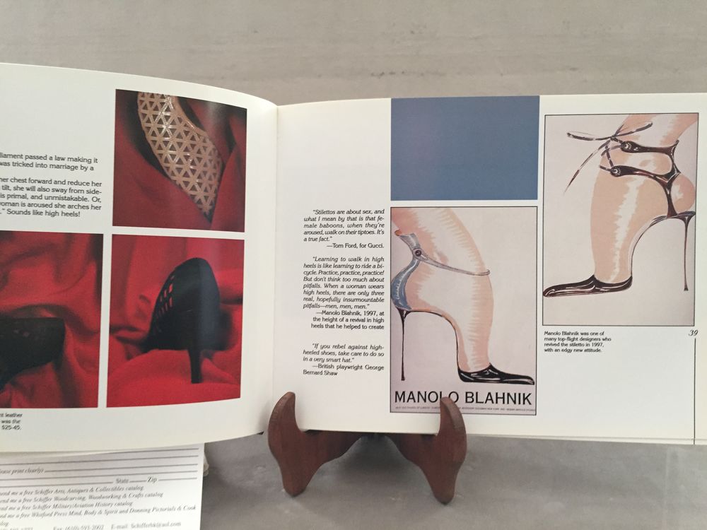 COLLECTOR 100 ANS DE CHAUSSURES ESCARPINS HOT SHOES Livres et BD