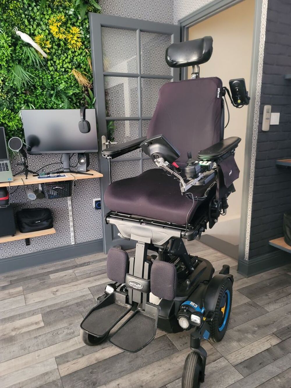 Fauteuil roulant Permobil M3 Corpus Avec Lift Sports