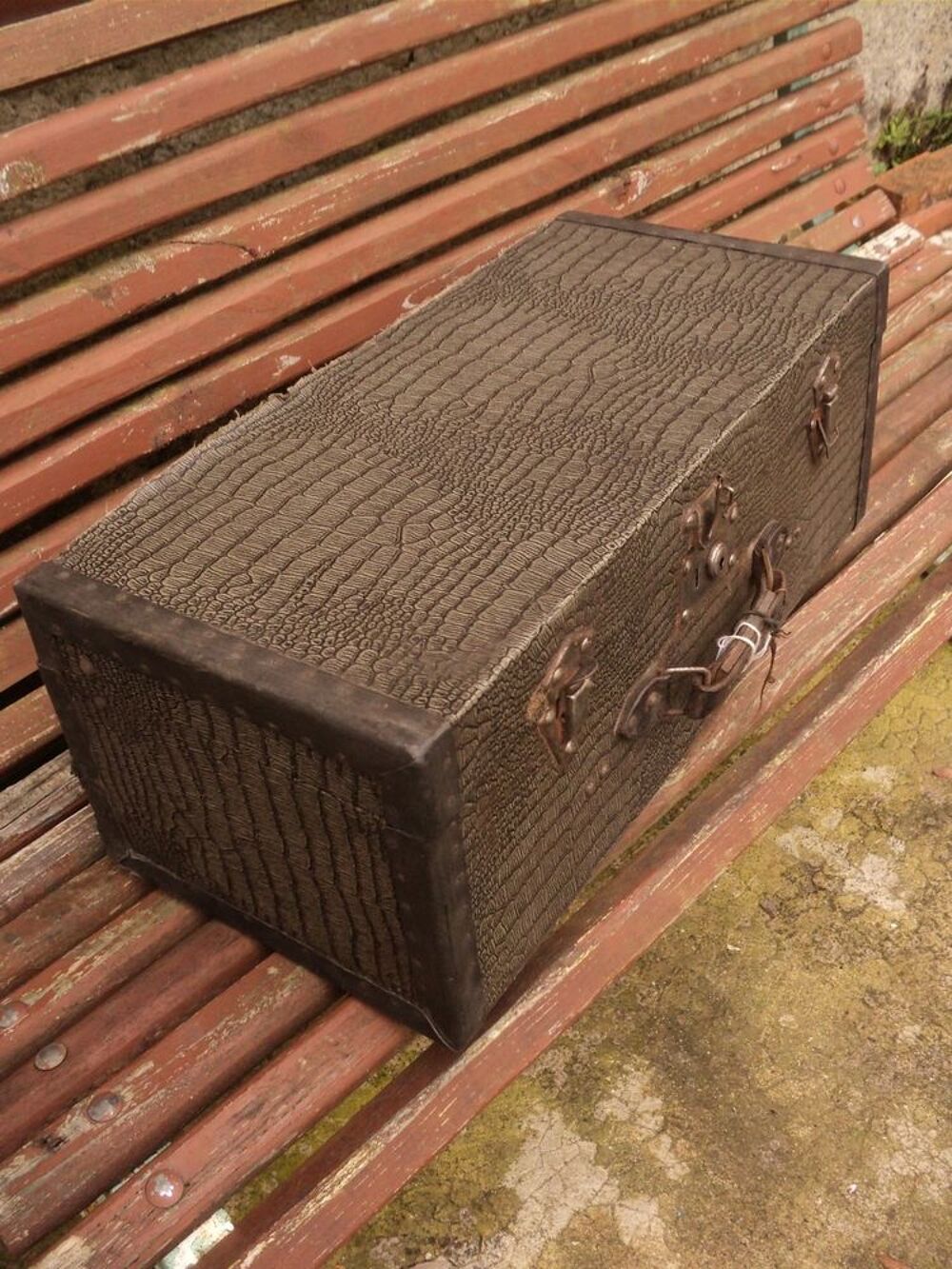 Ancienne Petite Valise Bois Toile Peau de Reptile Meubles