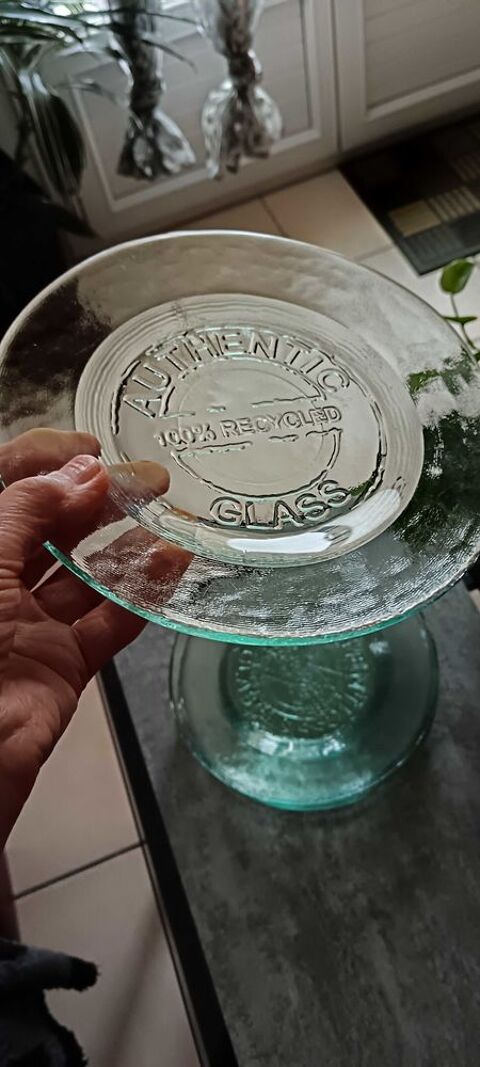 7 assiettes à   dessert en verre 3 Auppegard (76)