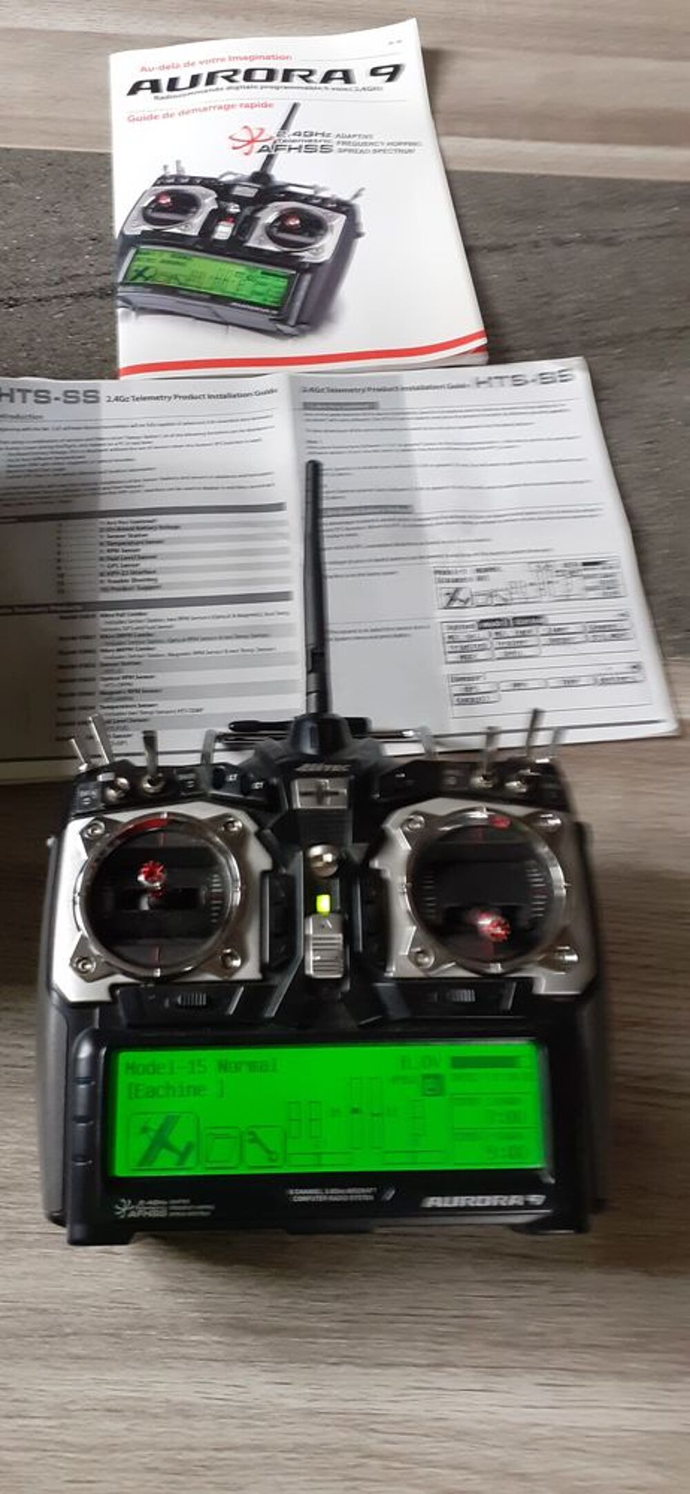 radio HITEC AURORA 9 Sports