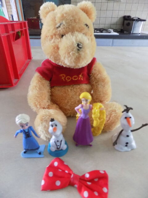 Lot peluche et figurines Disney 3 La Motte-d'Aveillans (38)