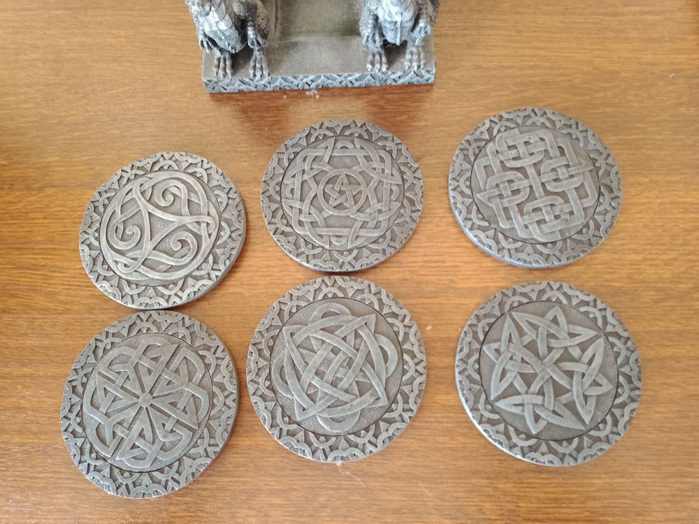 Porte sous-verres dragons avec 6 sous-verres celtiques Décoration