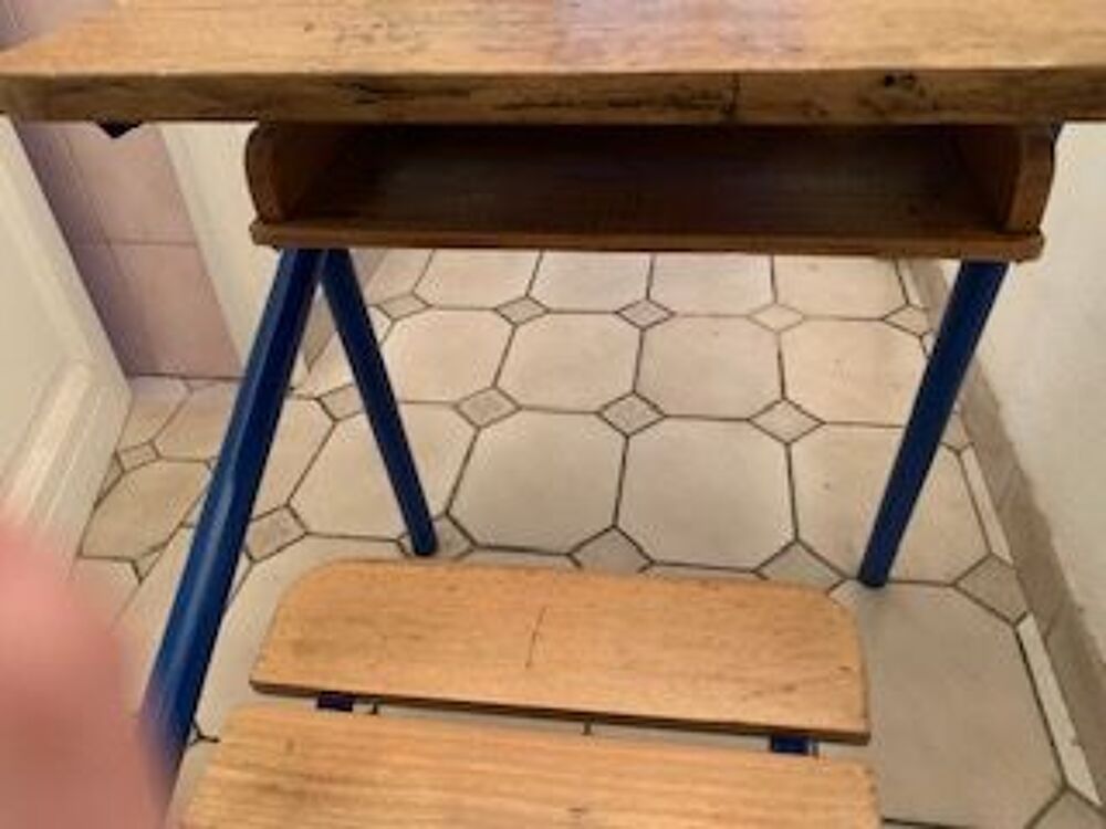 bureau &eacute;colier vintage r&eacute;nov&eacute; thermolaqu&eacute; Mobilier enfants