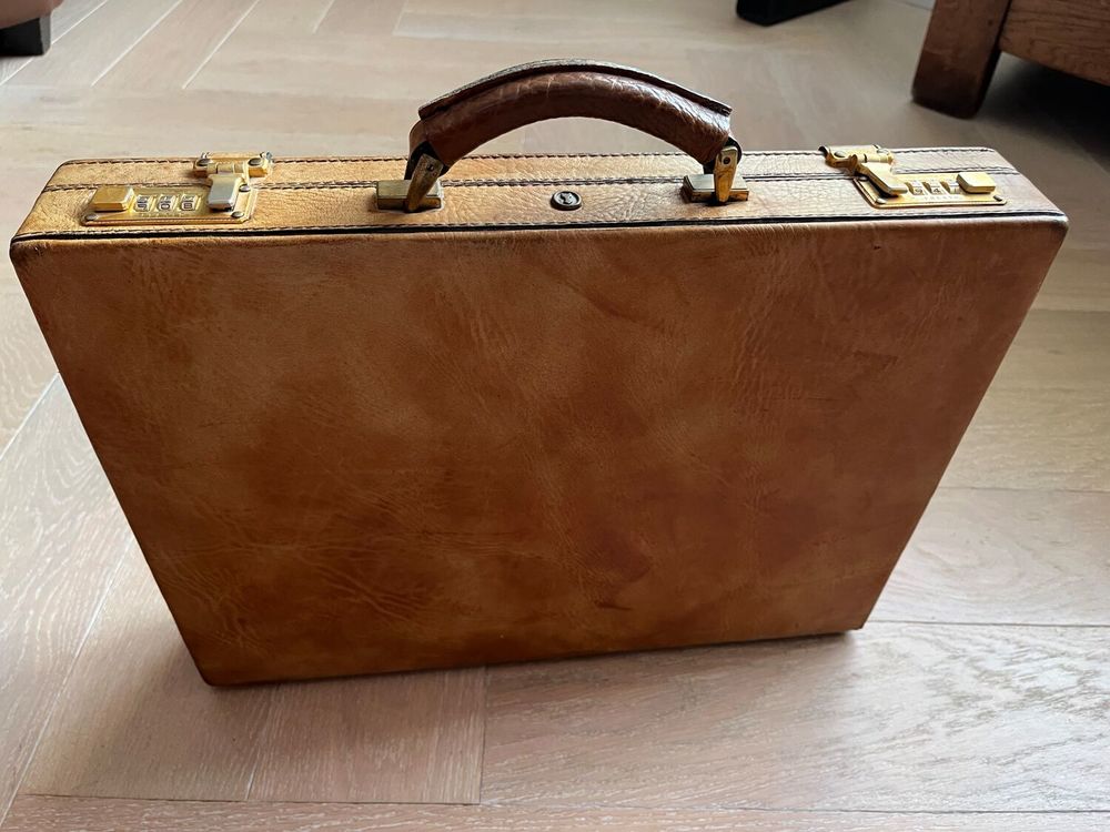 malette allemande en cuir buffle superbe Maroquinerie