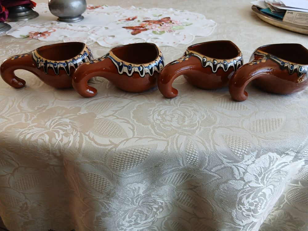 Quatre caquelons anciens gr&egrave;s fa&iuml;enc&eacute; marron fonc&eacute; N&deg;1458 Cuisine