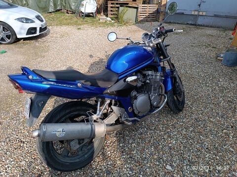 Moto SUZUKI 2001 occasion La Haye-Malherbe 27400