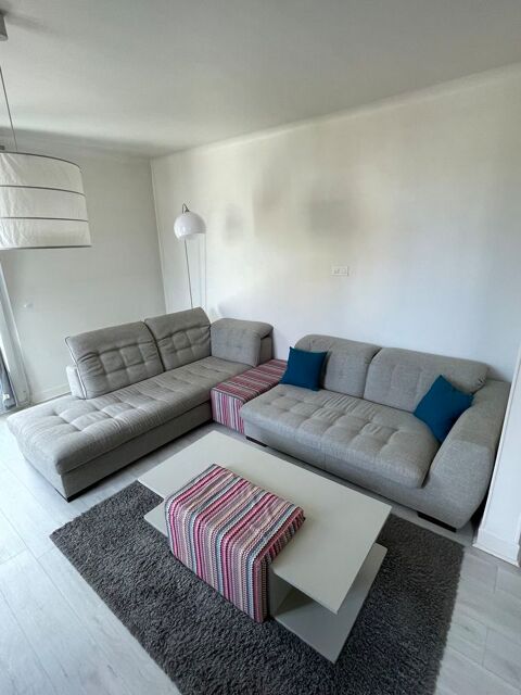 ensemble canap + table basse
Marque CUIR CENTER 950 Exincourt (25)