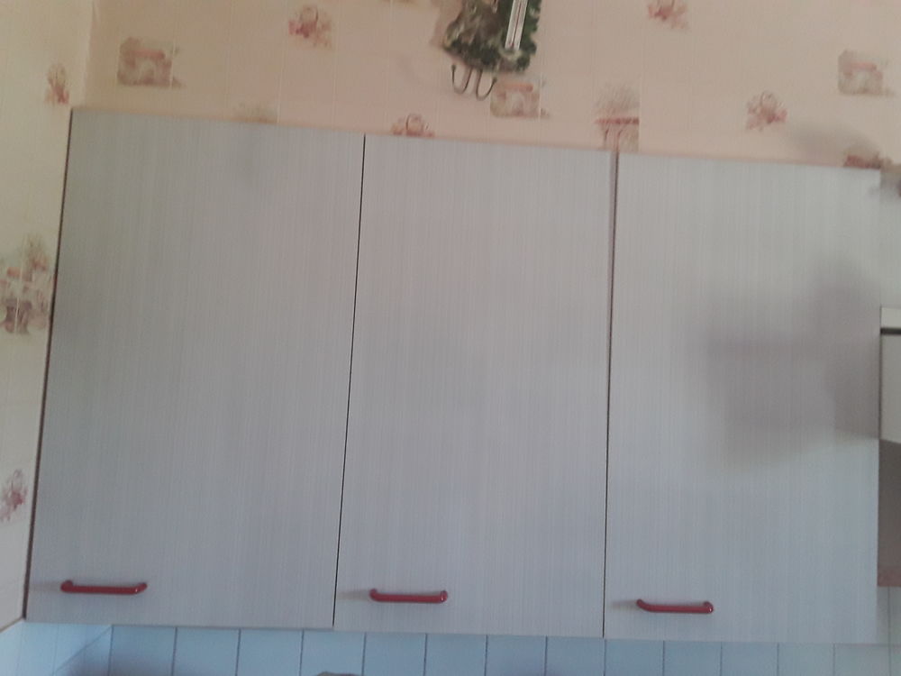 Meuble de cuisine en formica Meubles