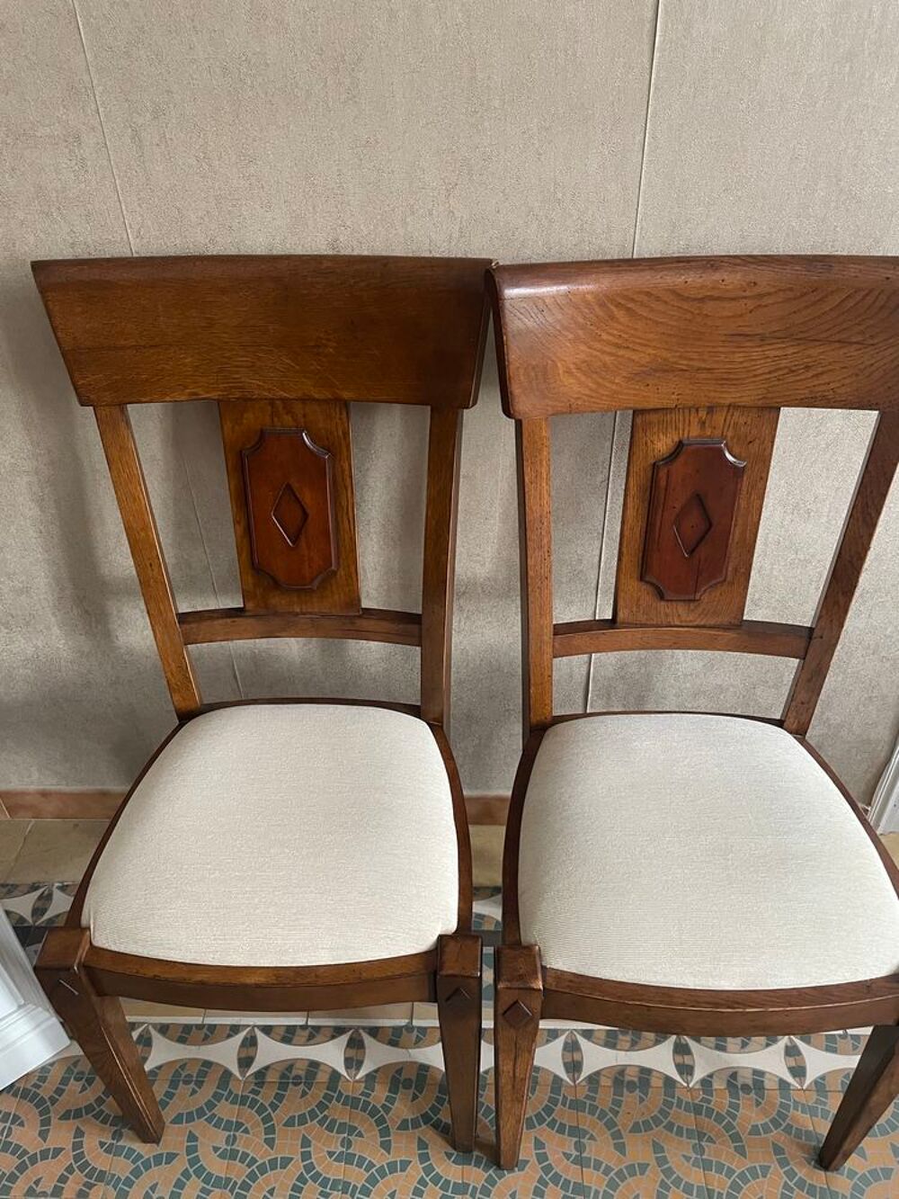 salle &agrave; manger chaises Meubles