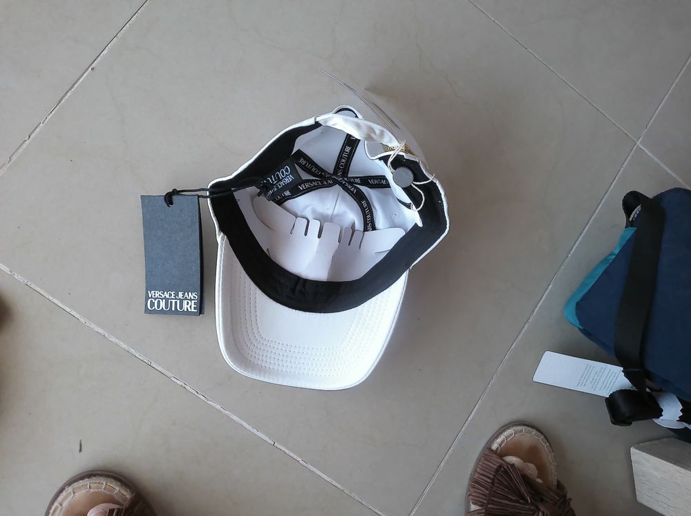 casquette VE
R
SACE
NEUVE Vêtements