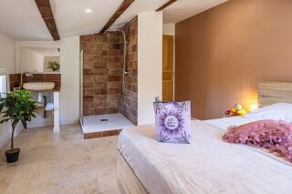  Villa à vendre 9 pièces 230 m²