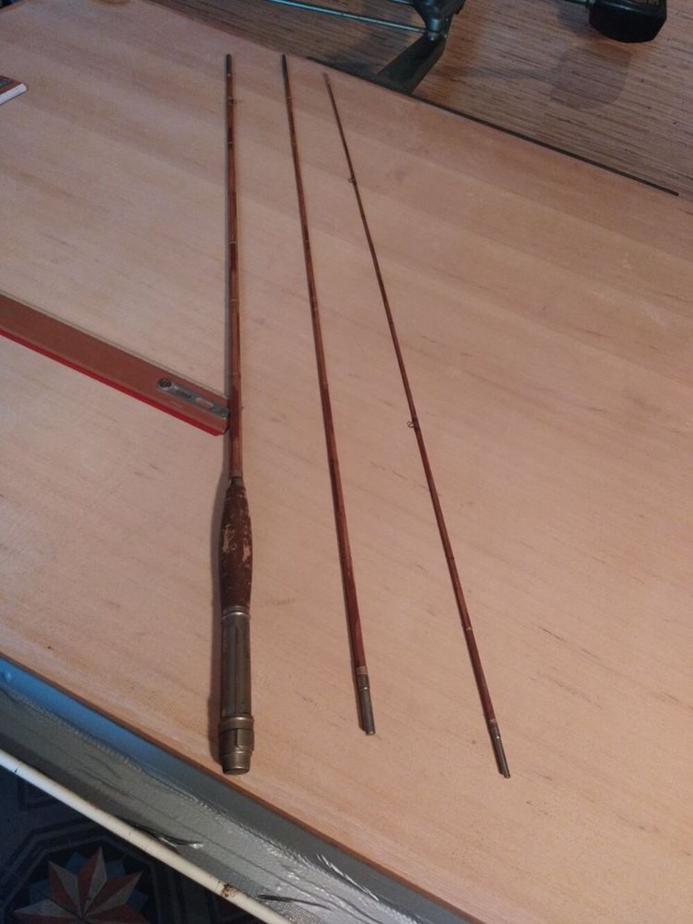 Canne a p&ecirc;che a la mouche en bambou refendu de collection 