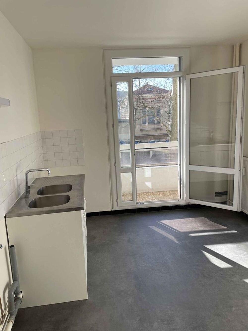 Location Appartement T4 cours Fauriel Saint Etienne Saint-Étienne