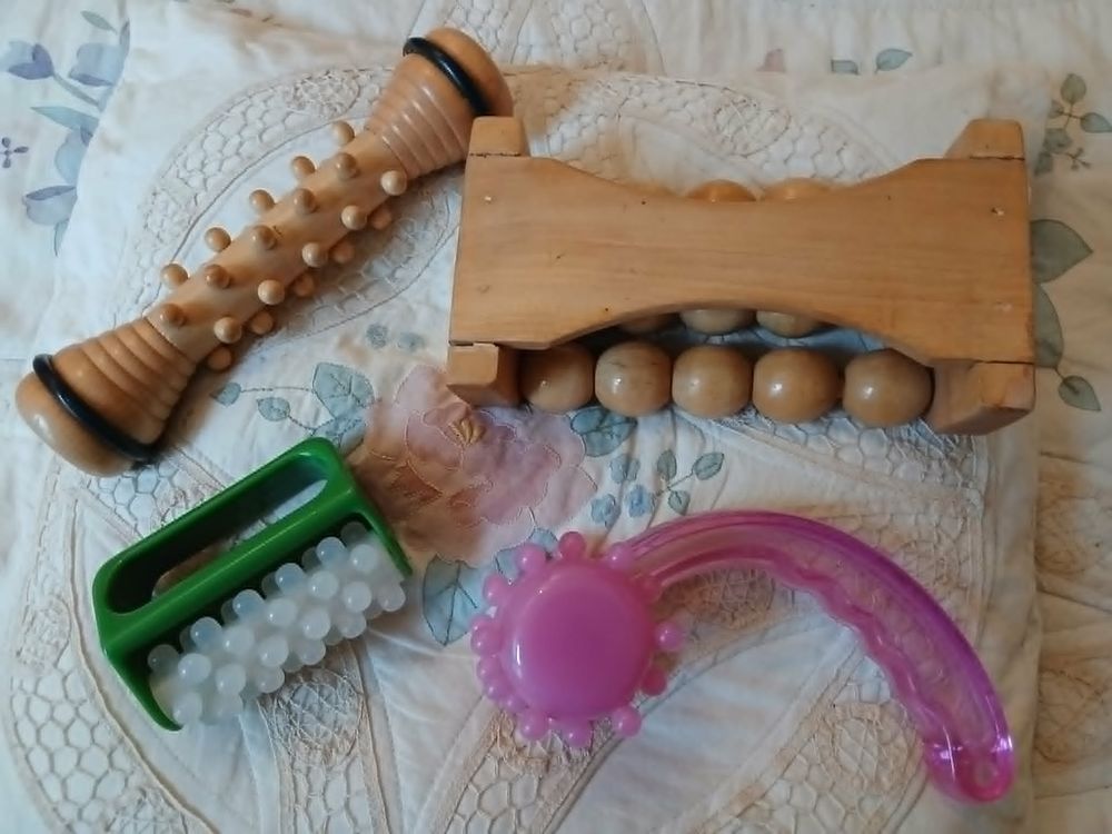  Lot de quatre appareils massage pour tout le corps N&deg;1433 Sports