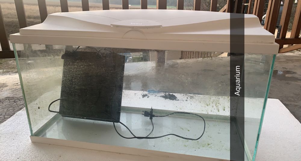 Aquarium avec pompe Electroménager
