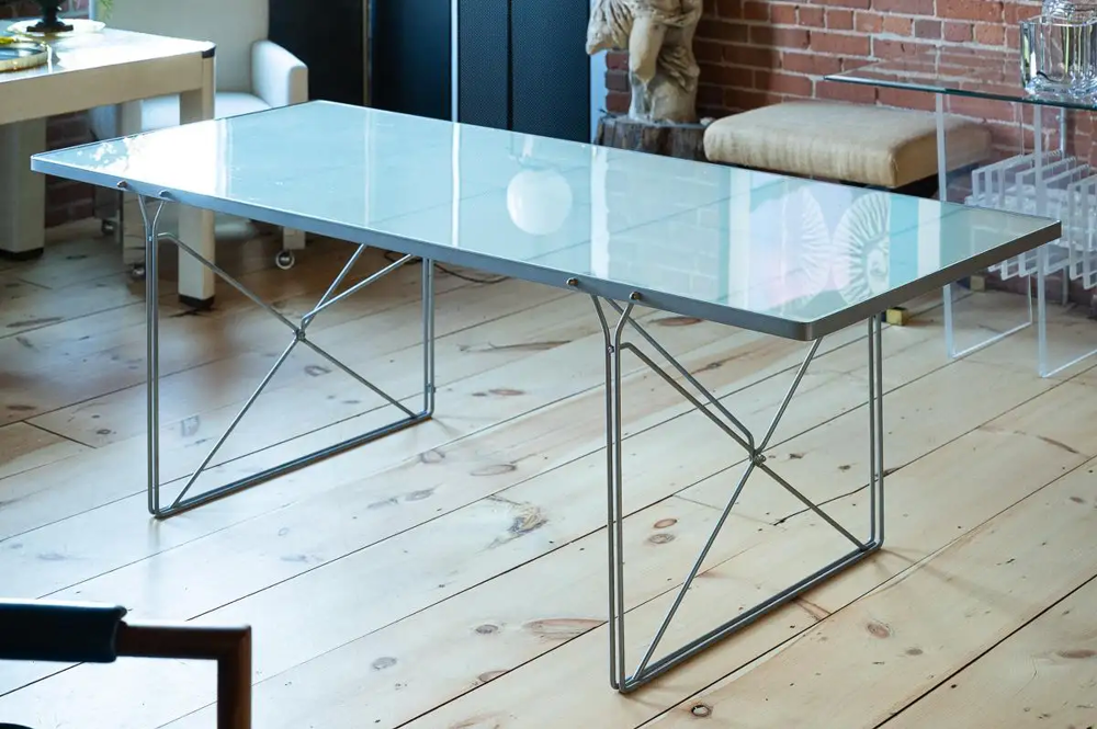 Table vintage Ikea con&ccedil;ue par Niels Gammelgaard Meubles