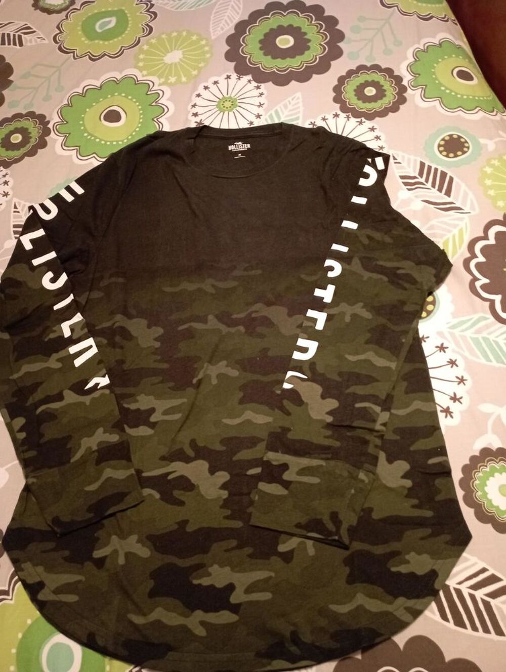 T-shirt HOLLISTER Vêtements