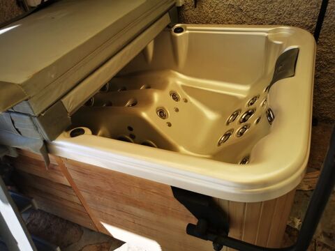 JACUZZI SPA TRIO XS Clearwater 3600 Chaponnay (69)