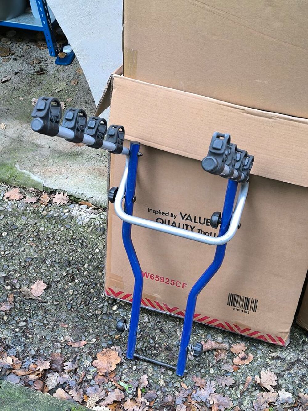 Porte v&eacute;lo sur attelage pour 4 v&eacute;los Sports