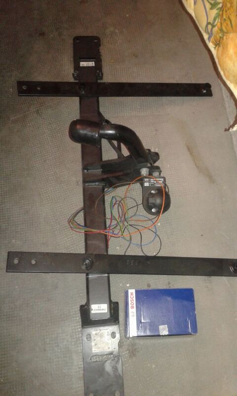 attache caravane 130 Vieux-Charmont (25)