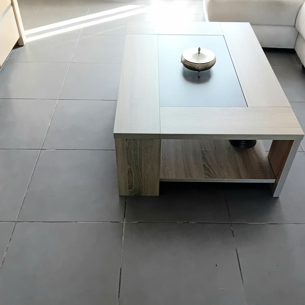 Bel ensemble Canap&eacute; d'angle et Table basse Meubles