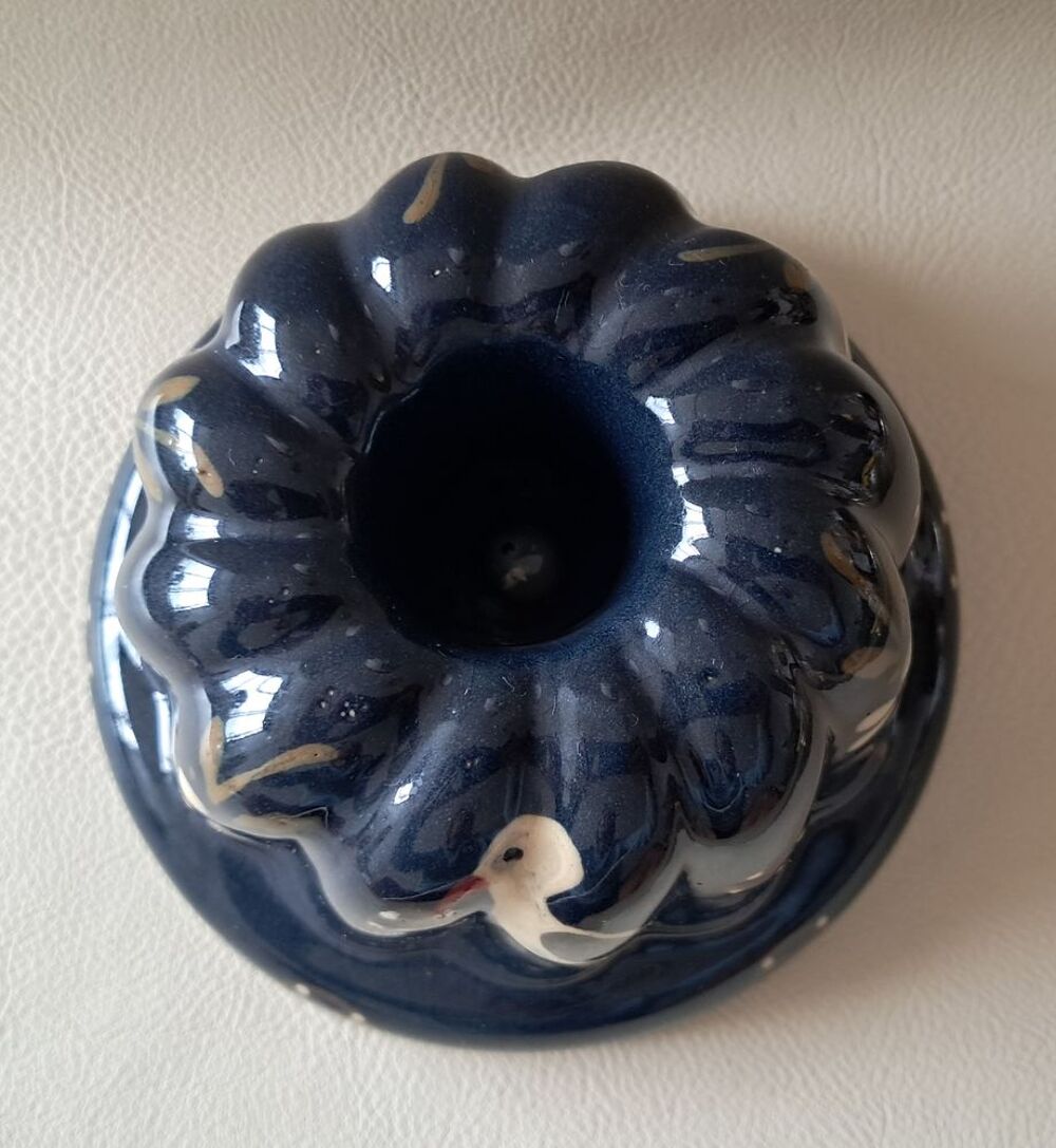 petit moule &agrave; kouglof alsacien en terre cuite &eacute;maill&eacute; bleu Cuisine