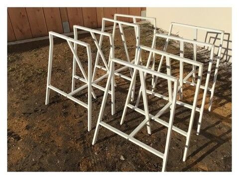 Lot de 8 tr�teaux - m�tal - blanc -
60 Le Vaudreuil (27)