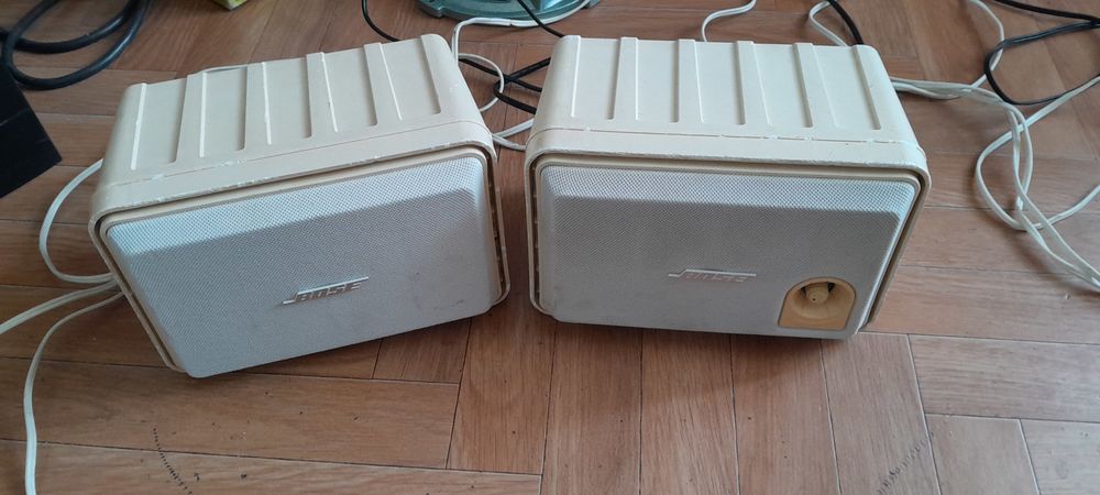 02 Enceintes Bose lifestyle d'ext&eacute;rieur amplifi&eacute;e Audio et hifi