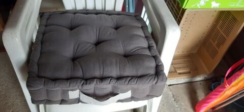 Coussin 6 Louhans (71)