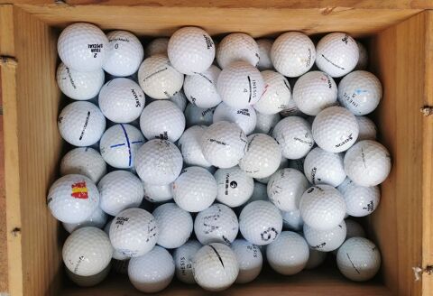 LOT DE 100 BALLES DE GOLF TOUTES MARQUES 30 Pessac (33)