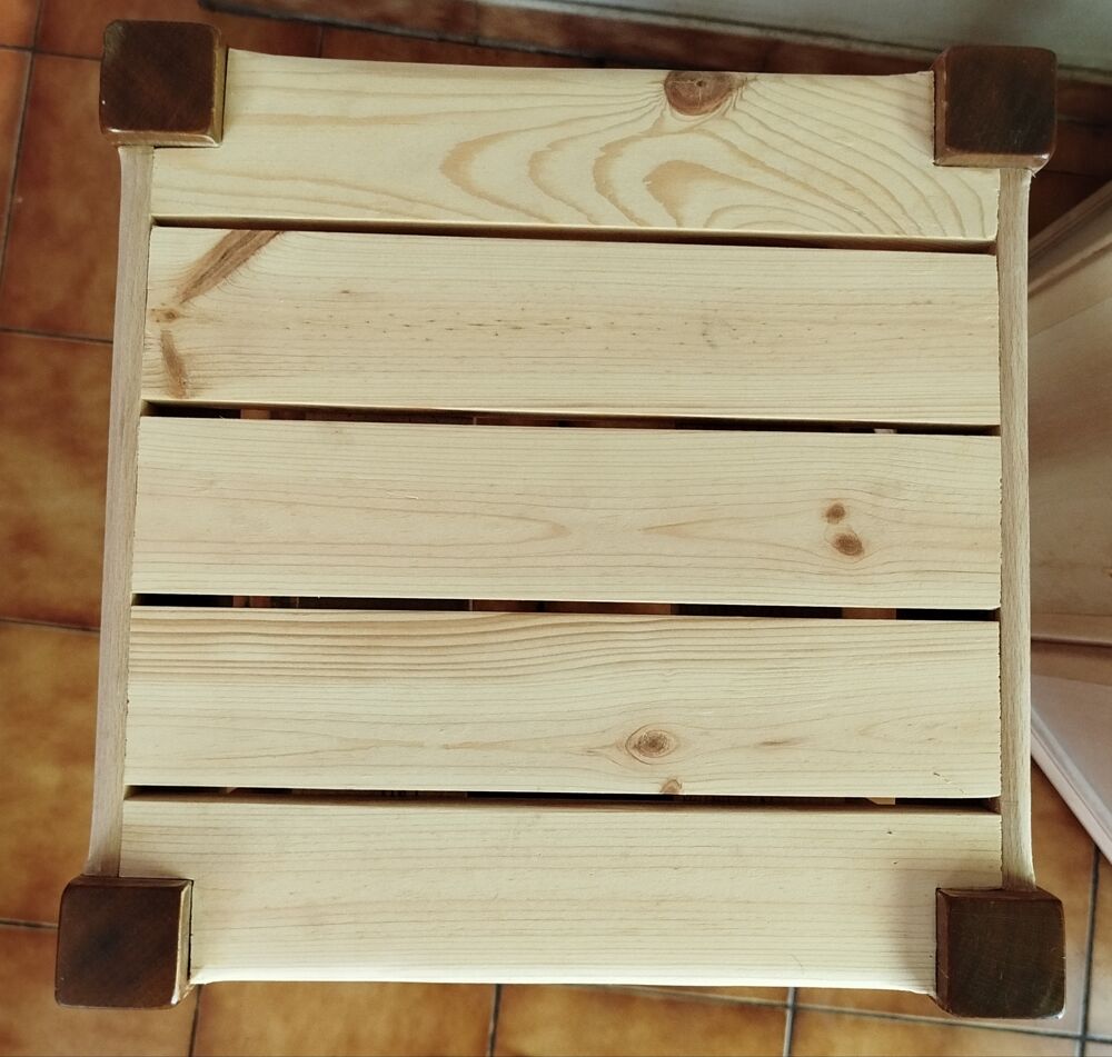Tabouret en bois massif Meubles