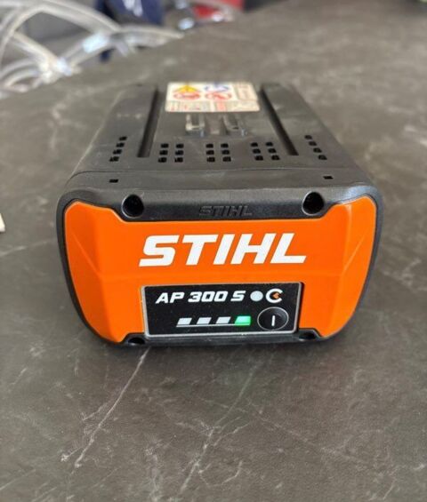 Batterie STIHL AP300S 160 Camps-la-Source (83)