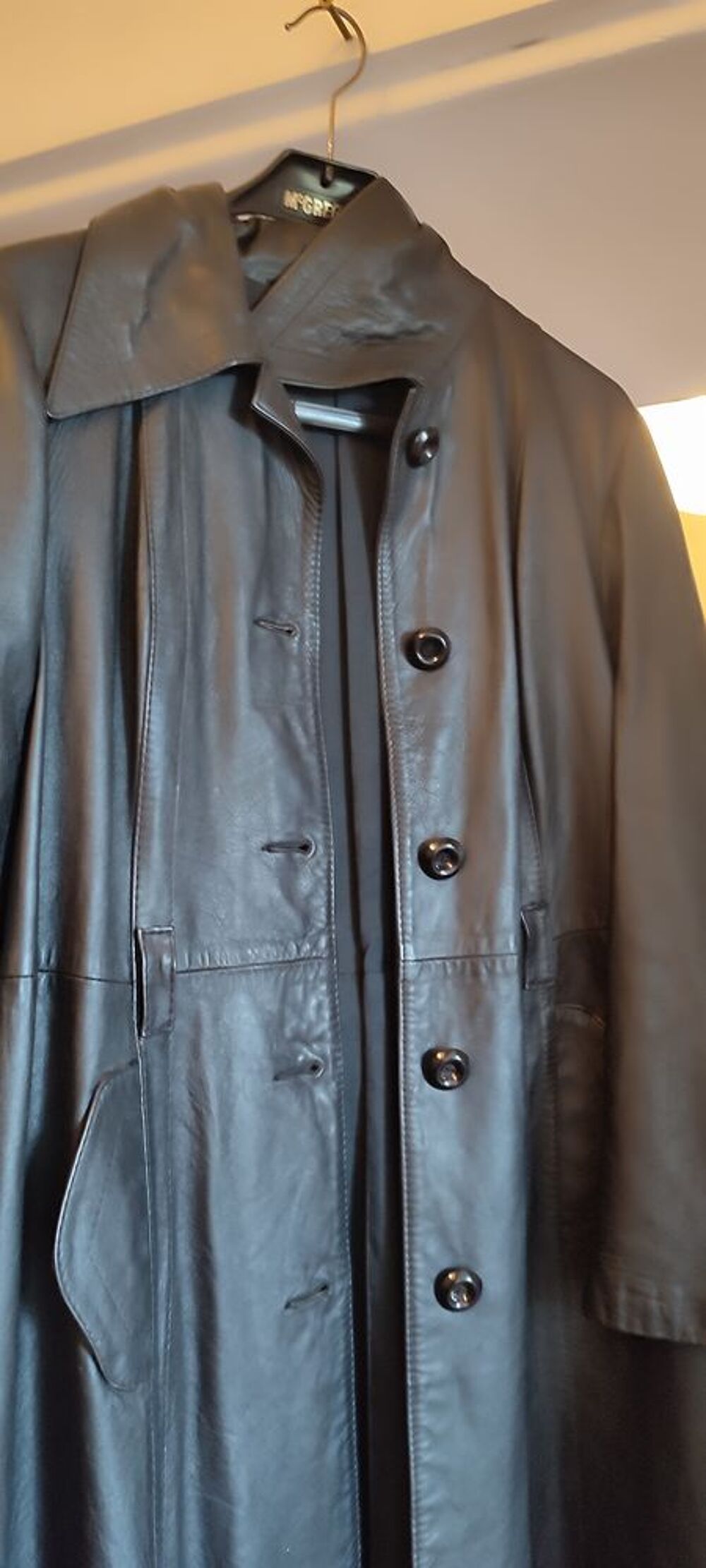Manteau long tout cuir Vêtements