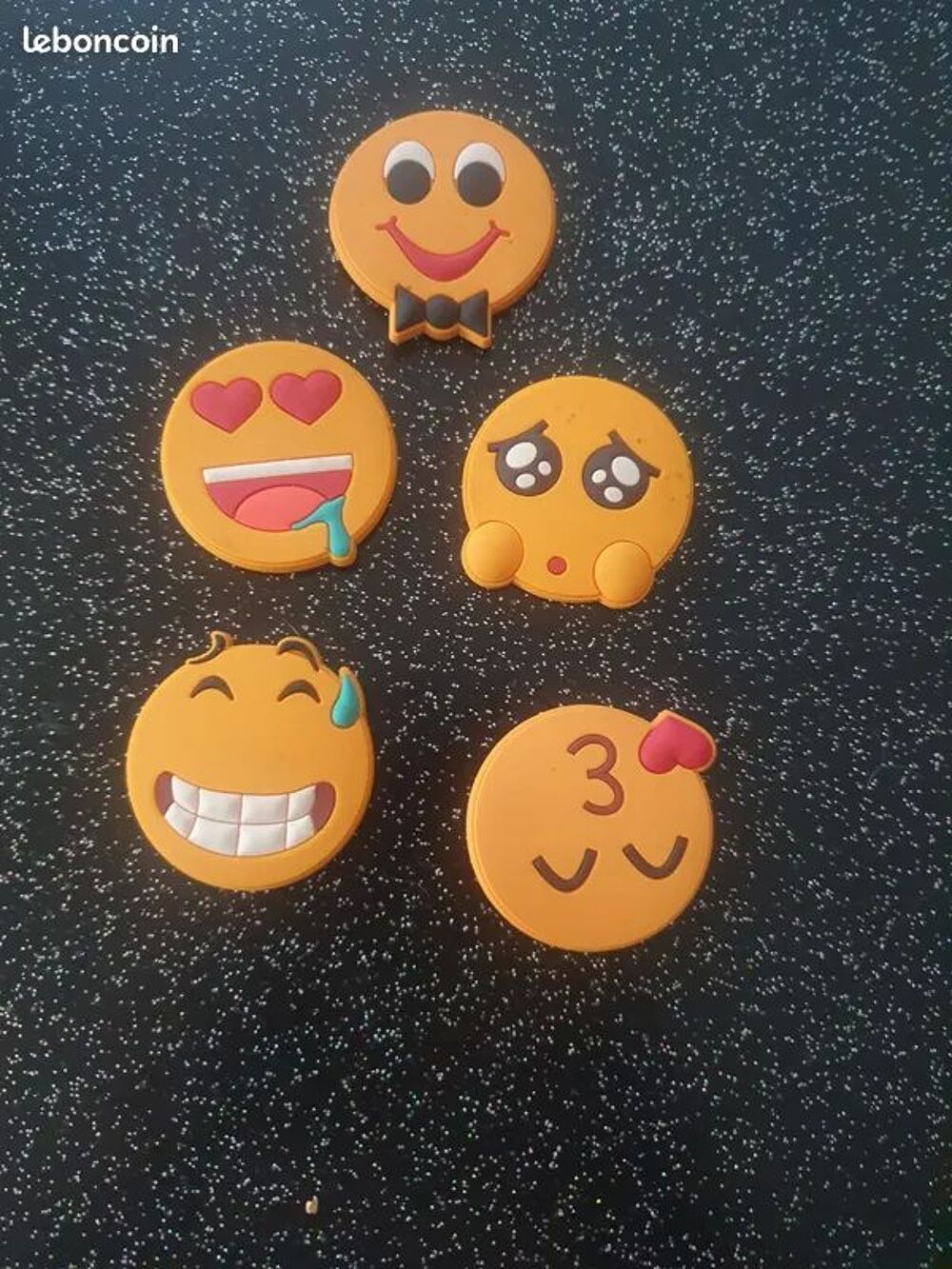 Lot de 5 plots magn&eacute;tiques Smiley Décoration