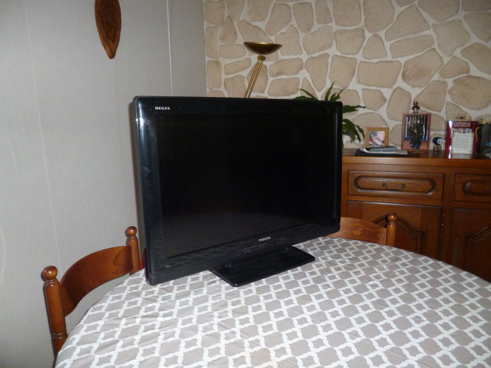 television Photos/Video/TV